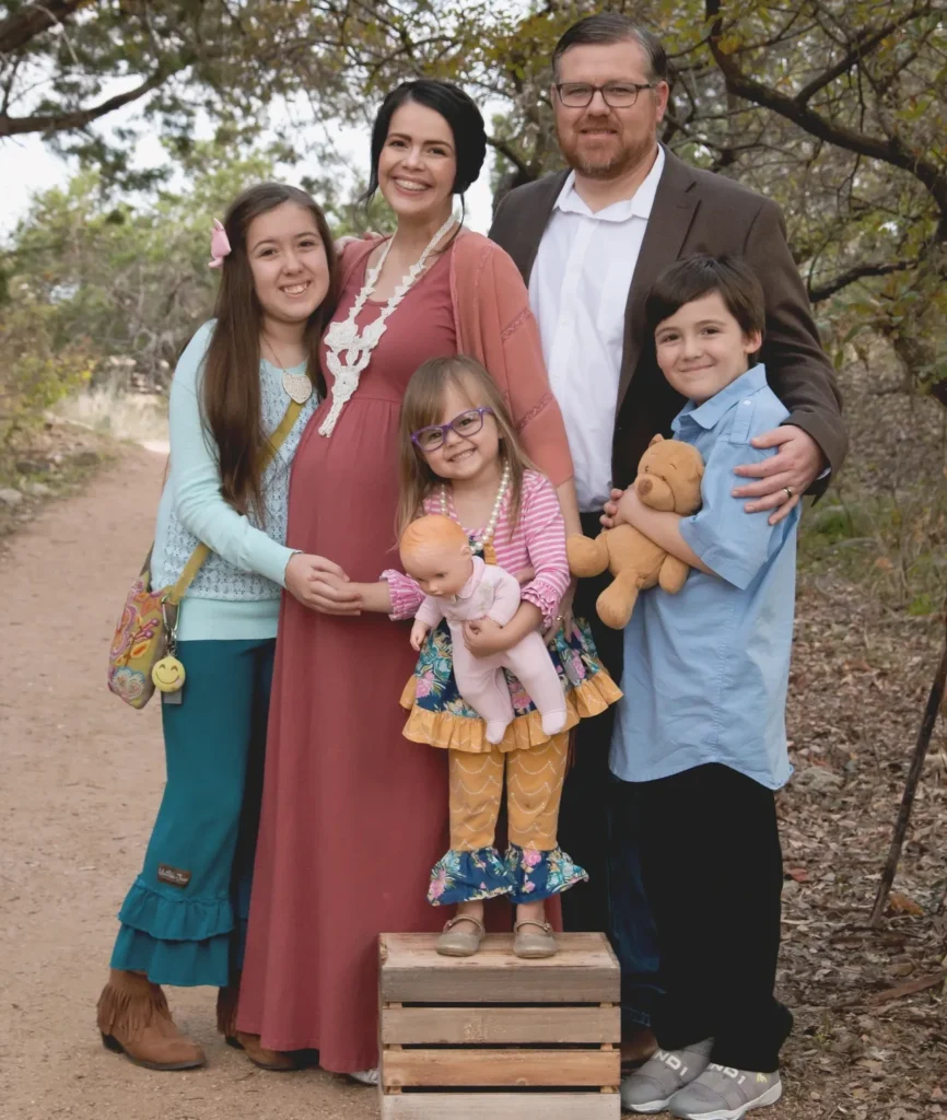 Maternity family session by kristen